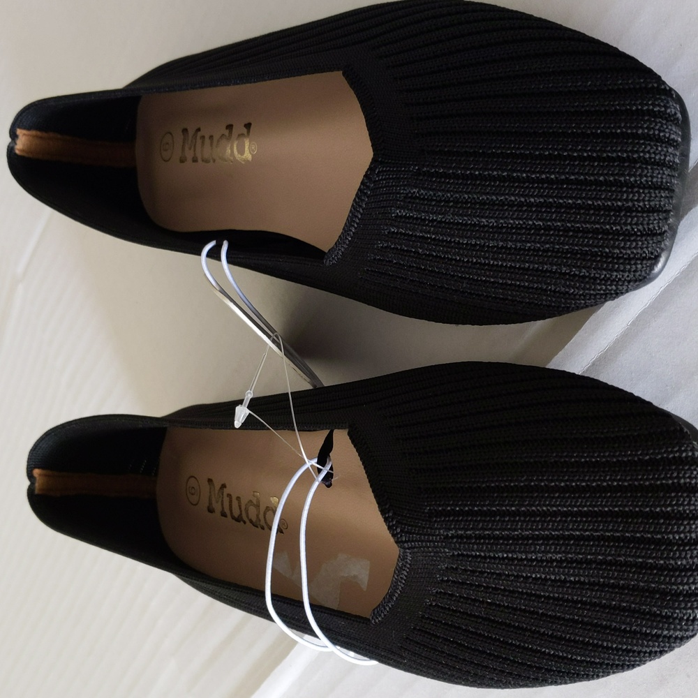 MUDD  square toed stretchy slip on flats for women. brand new with tag